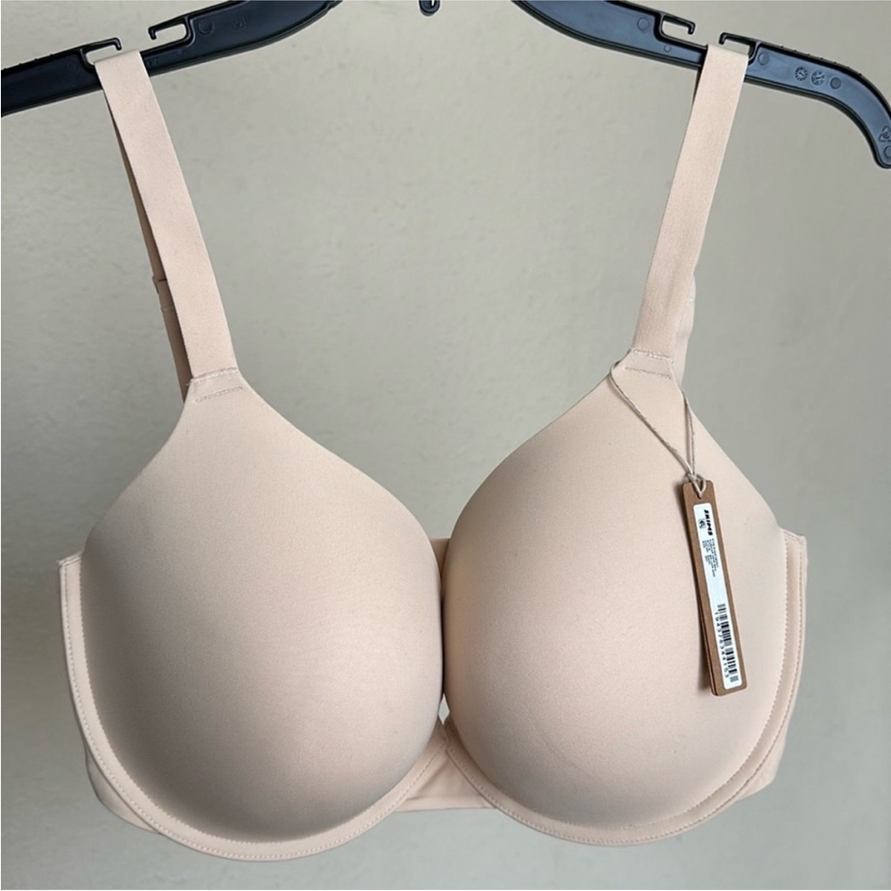 Skims Fits Everybody T-shirt Demi Bra Sand Size 32H NWT